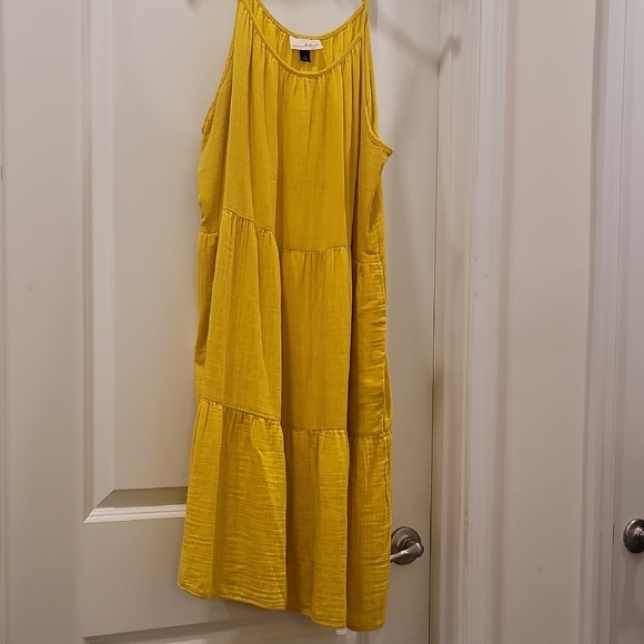 Universal Thread Gold Ruched Blouse - Picture 2 of 5